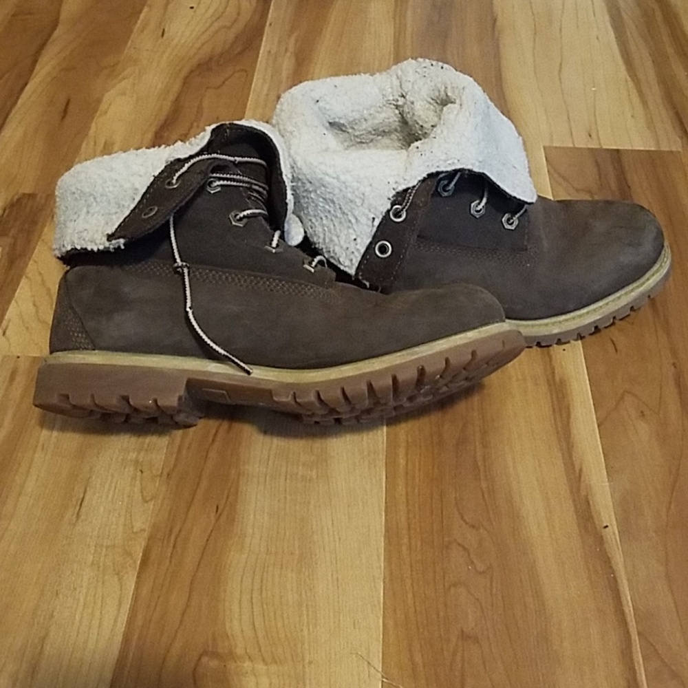 Authentic Timberland Brown Teddy Boots Size 7